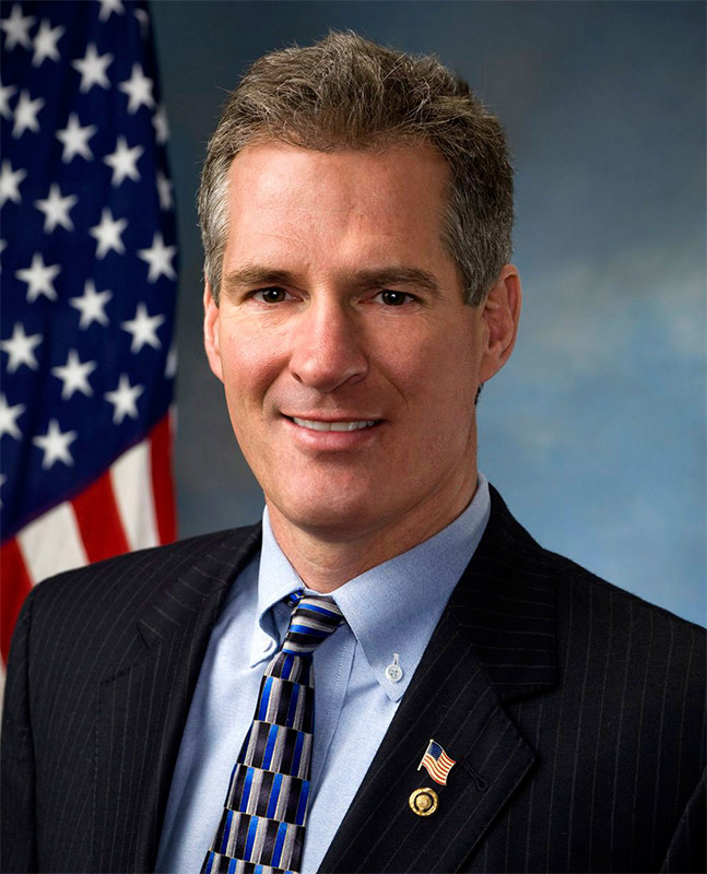 Scott Brown: Americas New Sexiest Senator? (PHOTOS, POLL 